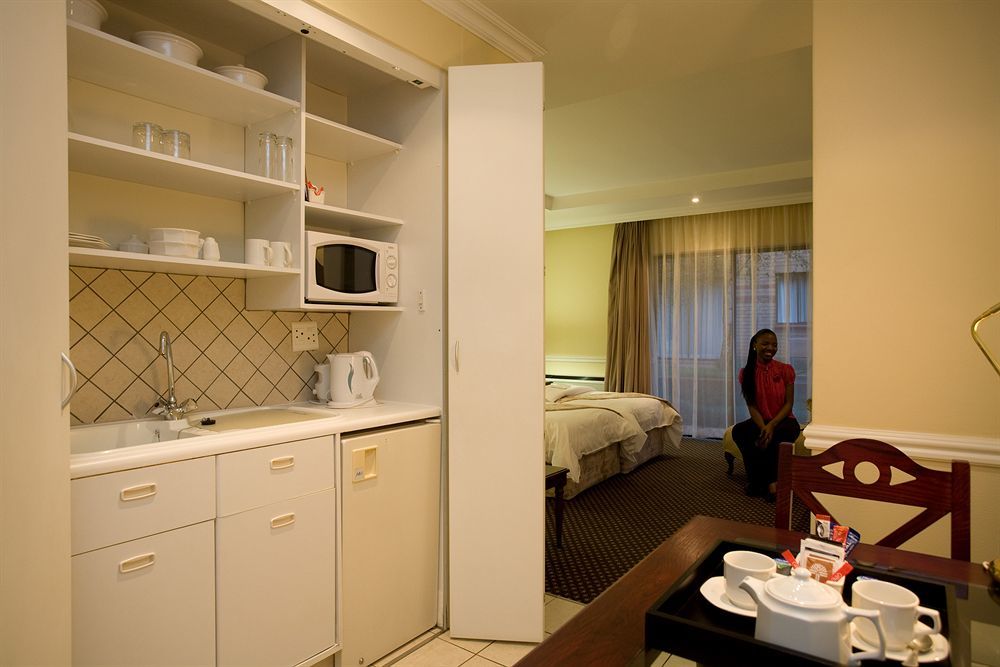 คอร์ทยาร์ด โฮเต็ล โรสแบงค์ โยฮันเนสเบิร์ก Hotel โจฮันเนสเบิร์ก ภายนอก รูปภาพ