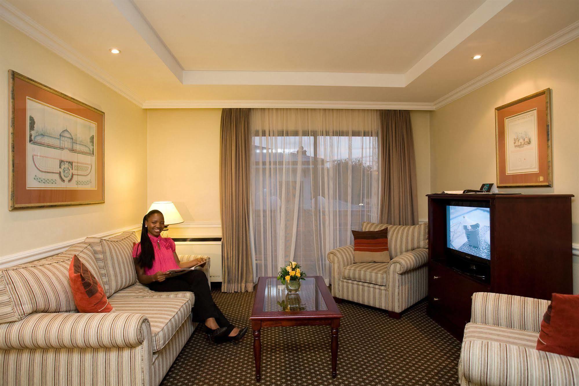 คอร์ทยาร์ด โฮเต็ล โรสแบงค์ โยฮันเนสเบิร์ก Hotel โจฮันเนสเบิร์ก ภายนอก รูปภาพ